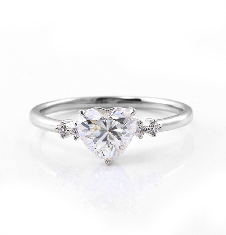 1CT Heart Shape Moissanite Ring with lab side stones